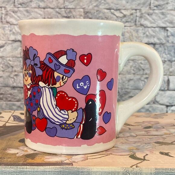 Raggedy Ann & Andy Vintage Coffee Mug Valentines Gift Ceramic - Picture 3 of 6